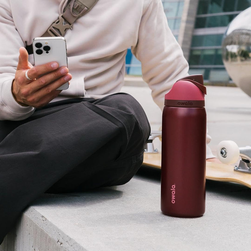 Owala FreeSip - Stainless Steel - 32-oz. - Red Black Cherry 🍁 All In One Marketplace Canada