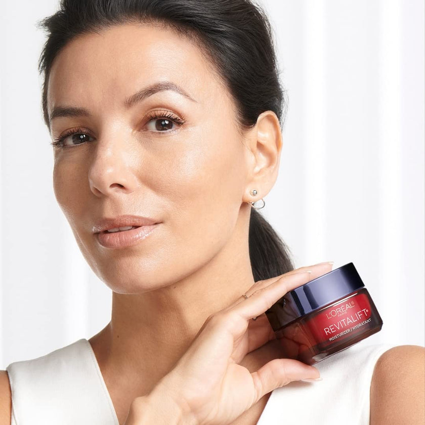 L'Oréal Paris Face Moisturizer, Moisturizer for Face with Pro-Retinol, Vitamin C & Hyaluronic Acid, Retinol Cream Reduces Look of Wrinkles & Firms Skin, Revitalift Triple Power LZR, 50ml 🍁 All In One Marketplace Canada