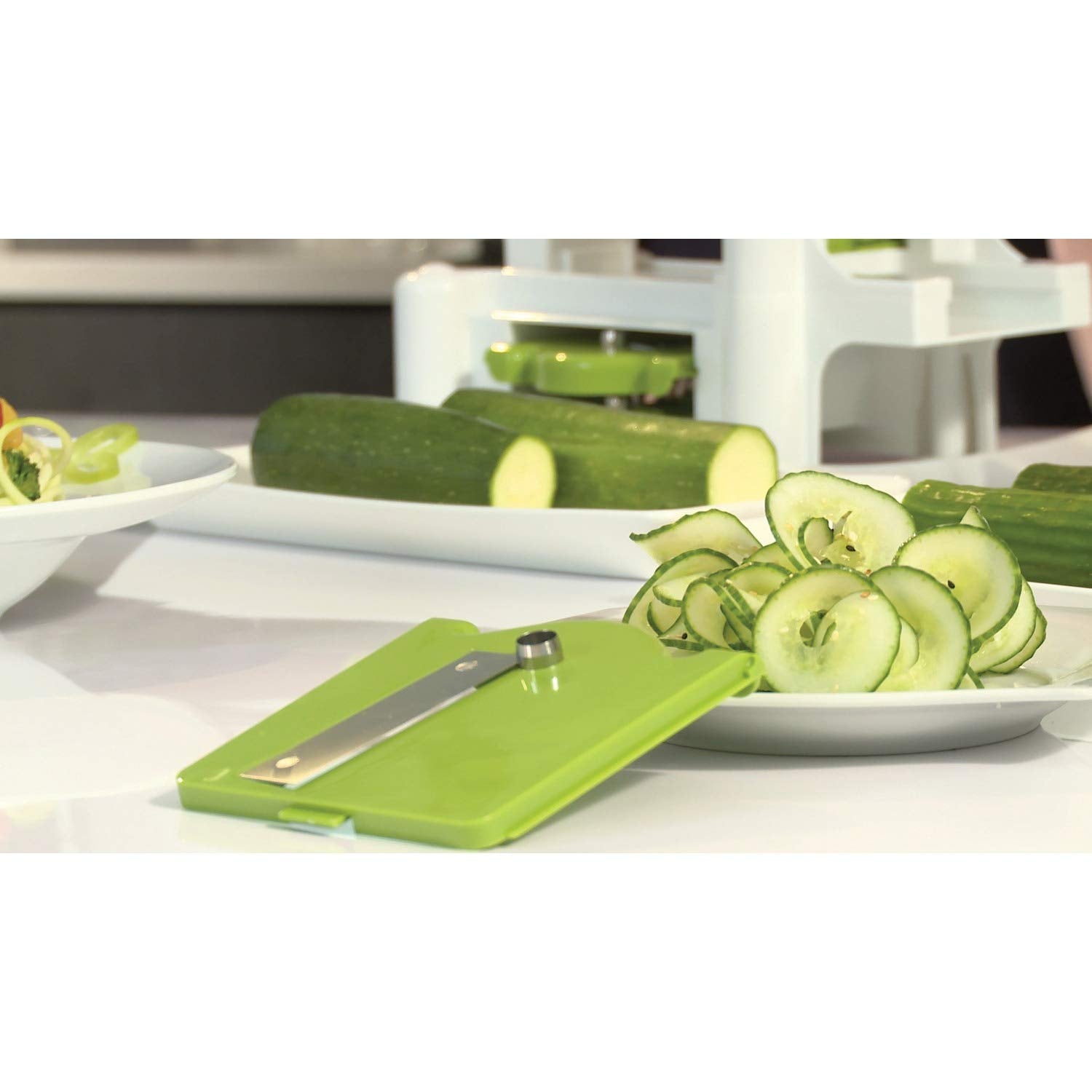 Starfrit Spiralizer, 4 Blades, Veggie Noodle Maker, Suction Base 🍁 All In One Marketplace Canada