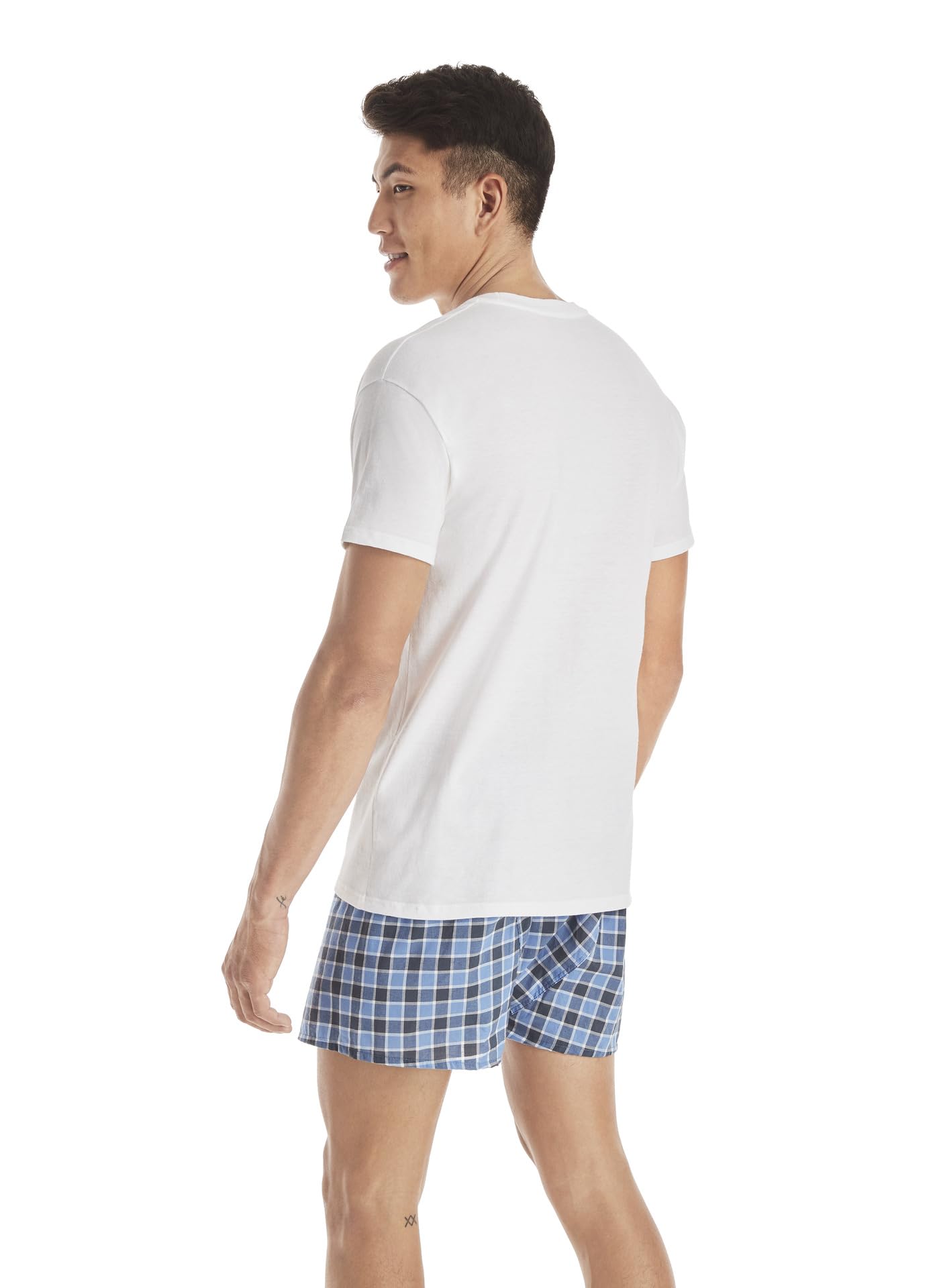Hanes Men's ComfortSoft 4 Pack FreshIQ Cotton V-Neck T-Shirt, White, Medium 🍁 All In One Marketplace Canada
