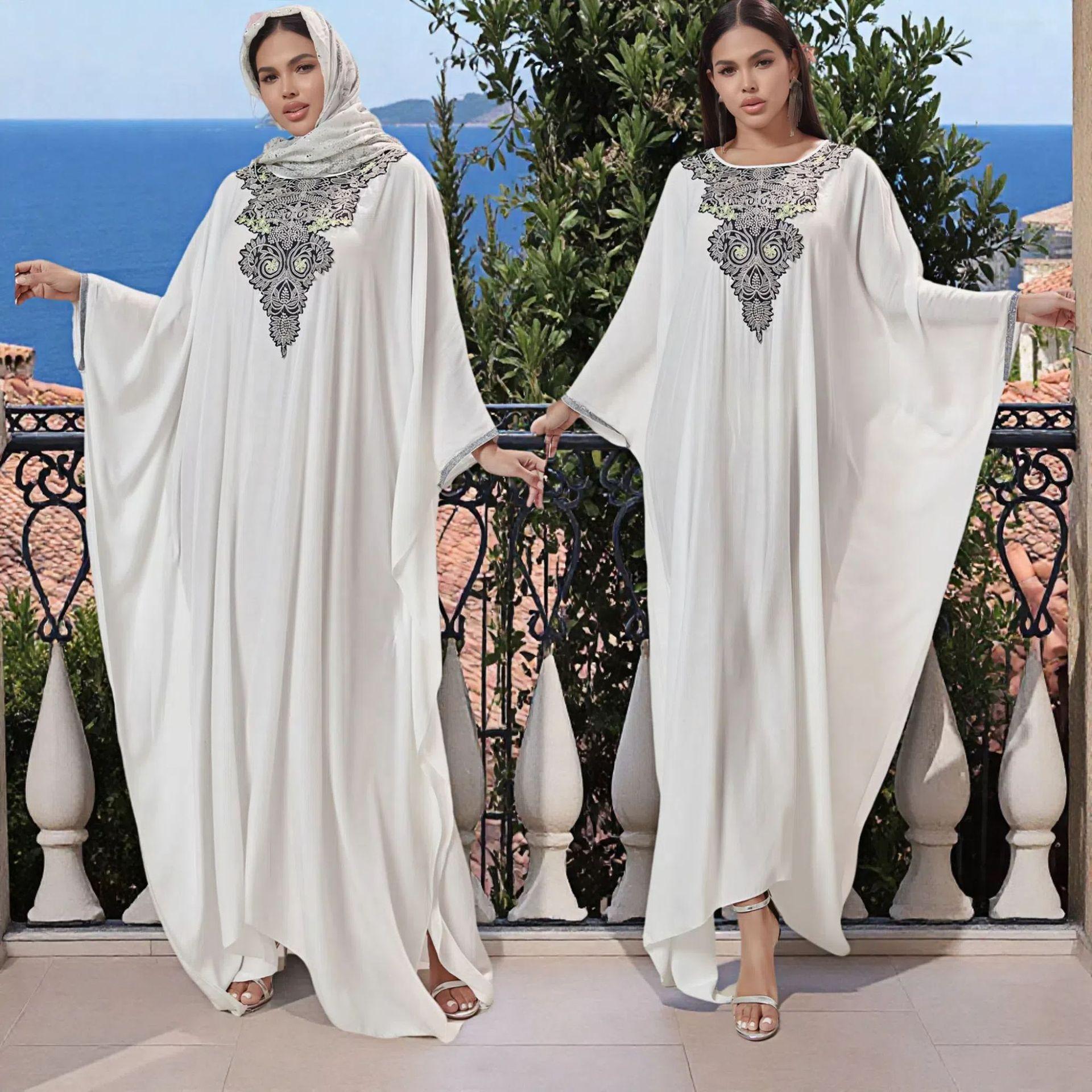 Plus Size Women's Middle East Muslim Robe Machine Embroidery Stitching Lace Dress