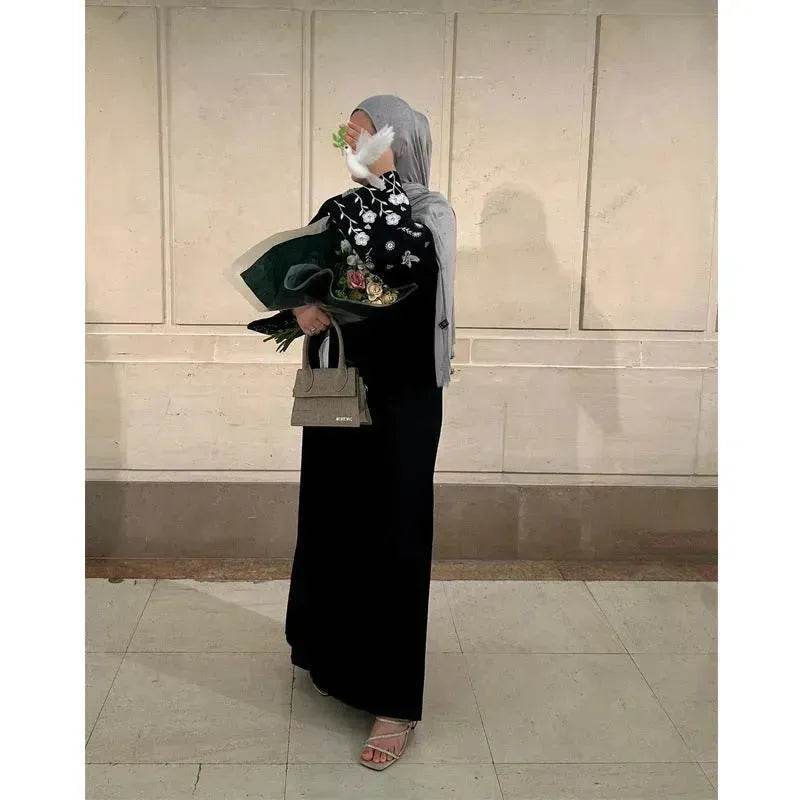 Luxury Dubai Abaya Dress Turkey Abaya Kimono Middle East Dubai Women's Embroidered  Loose Cardigan Gown