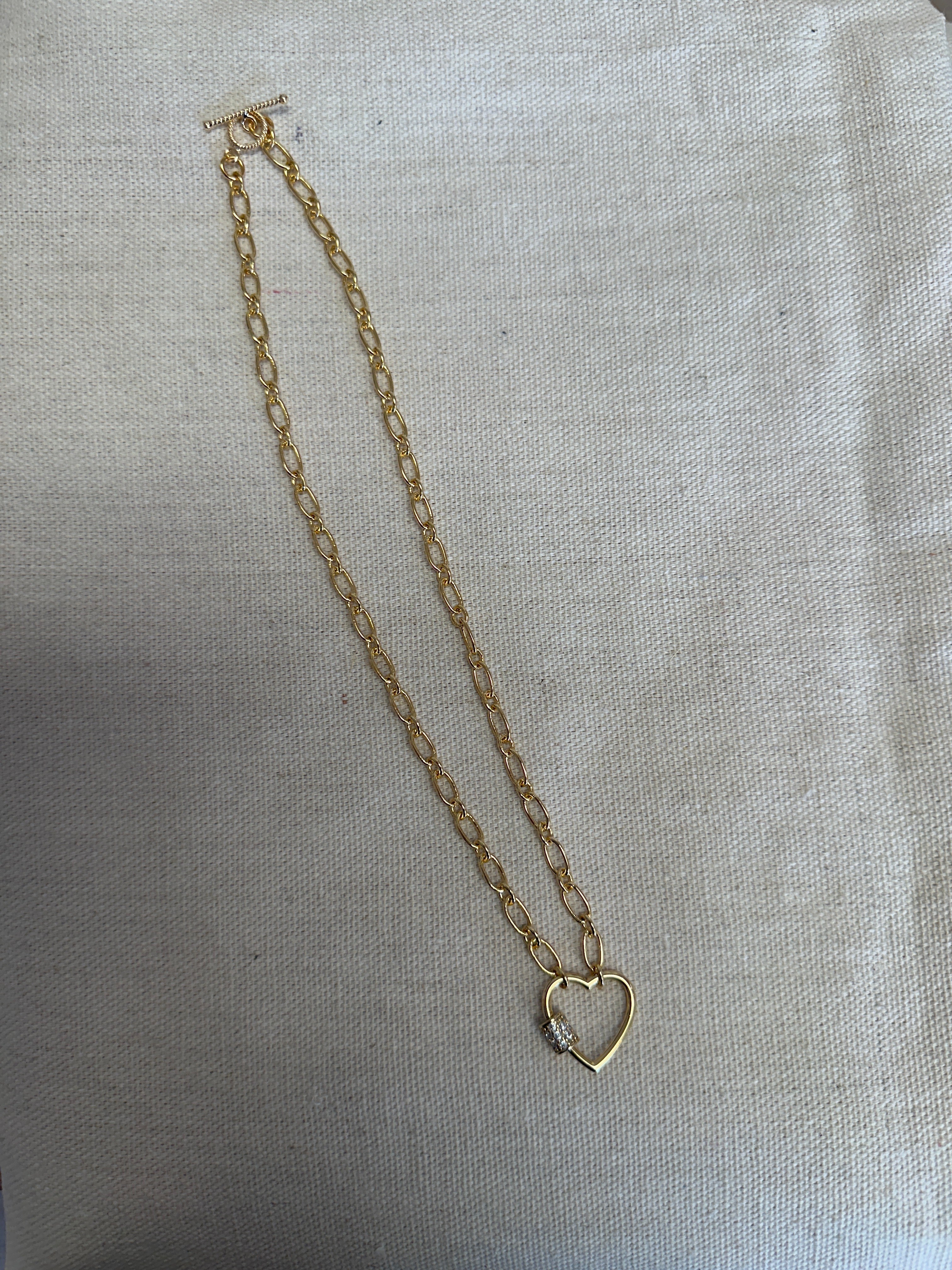 Standout Boutique Heart Chain Necklace