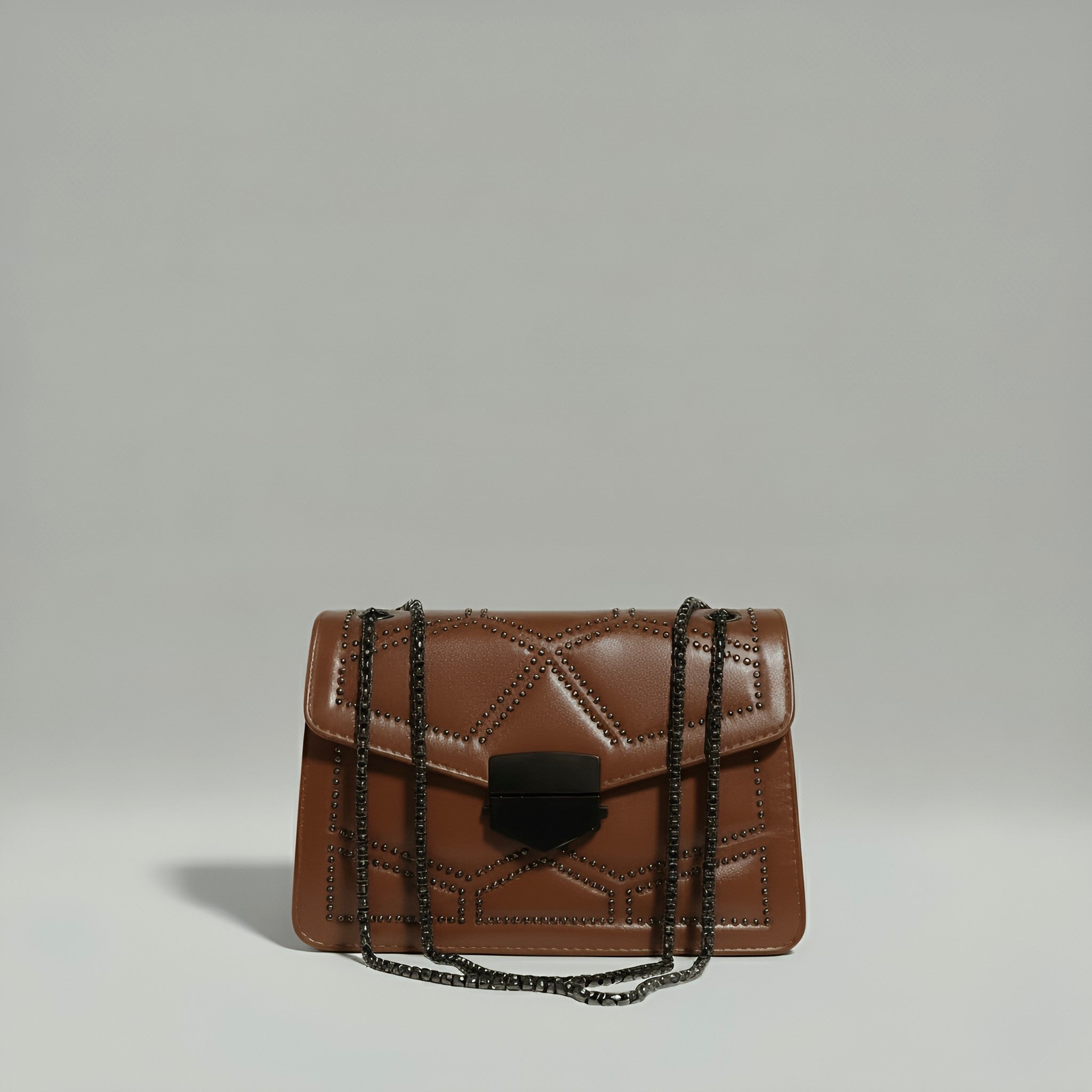 Elegant Aura Crossbody Bag – Chic Chain Strap & Luxurious Leather | Rotta