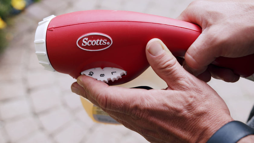 Scotts Dial N Spray Hose-End Sprayer with Accu-Set Dial: Precise Weed, Bug & Fungus Application, No Mix, No Measure, 25 ft Jet Spray, Ergonomic Trigger 🍁 All In One Marketplace Canada