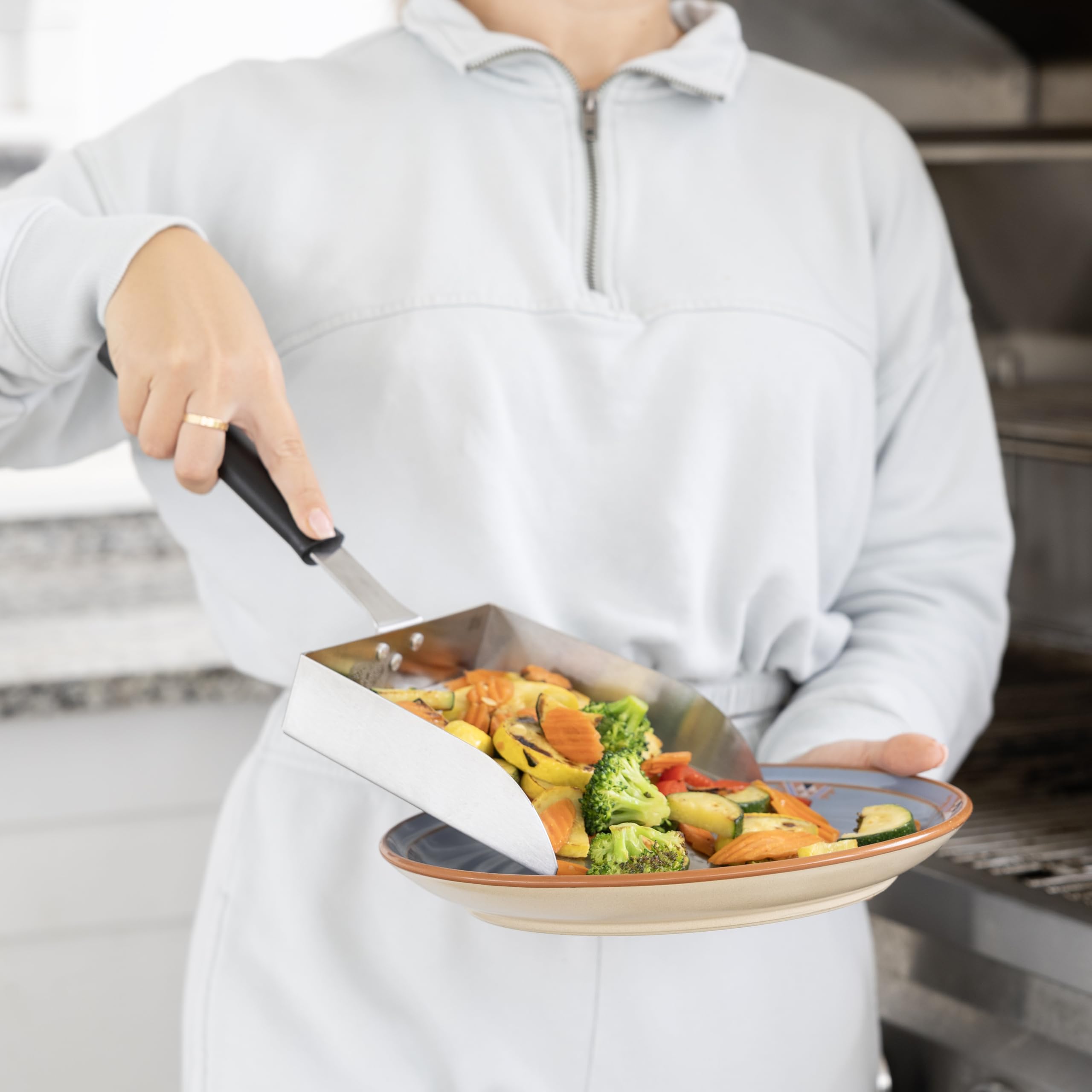 Outset Griddle Scoop Stainless Steel, XL 5 Cup Food Shovel with Handle 🍁 All In One Marketplace Canada