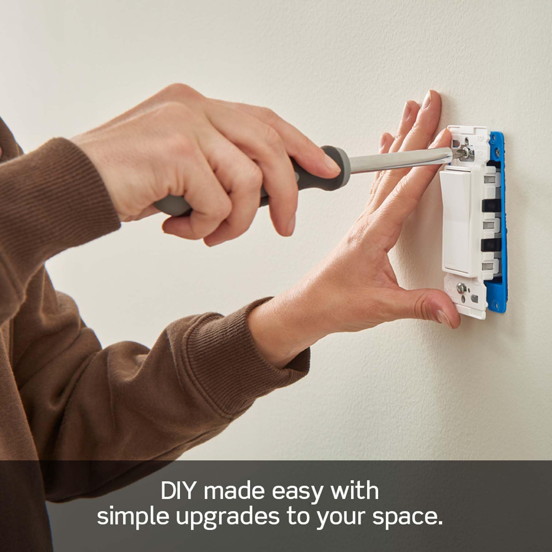 Leviton 10-Pack Lever Edge 15 Amp Single Pole Decora Switch, E5601-0MW, White 🍁 All In One Marketplace Canada