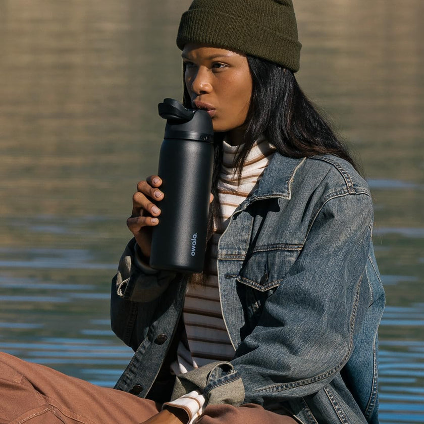 Owala FreeSip Insulated Stainless Steel Water Bottle with Straw for Sports and Travel, BPA-Free, 24-oz, Very, Very Dark 🍁 All In One Marketplace Canada