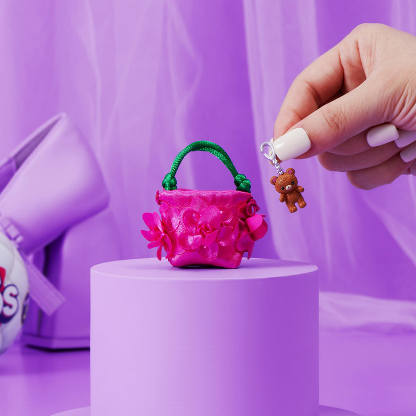 Mini Brands Fashion Series 4 2 Pack by ZURU – Novelty Unboxing Collectible Toy with 5 Mystery Mini Fashion Bags, Shoes & Accessories, 80+ Styles to Collect, Ages 3+, Kids, Teens & Adults 🍁 All In One Marketplace Canada