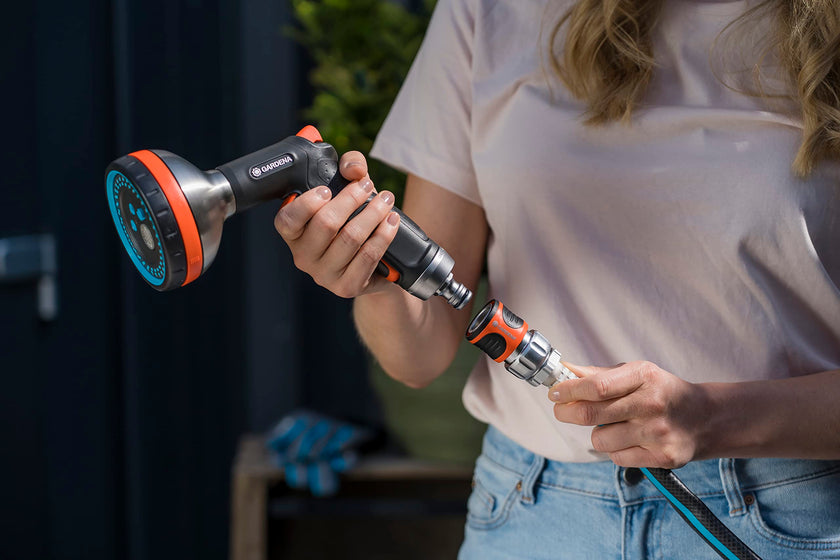 Gardena 9042-M 4-Piece Premium Metal Quick Connector Starter Set, for Any 5/8 Inch or 1/2 Inch Garden Hose, Sprinkler or Spray Nozzle, Made in Germany 🍁 All In One Marketplace Canada