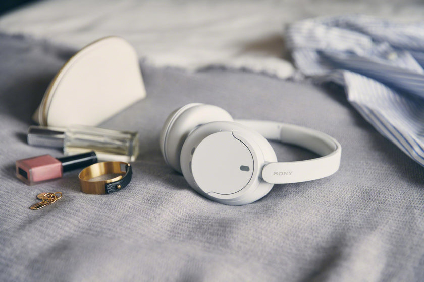 Sony WH-CH720N Noise Cancelling Wireless Headphones Bluetooth Over The Ear Headset with Microphone and Alexa Built-in, White New 🍁 All In One Marketplace Canada