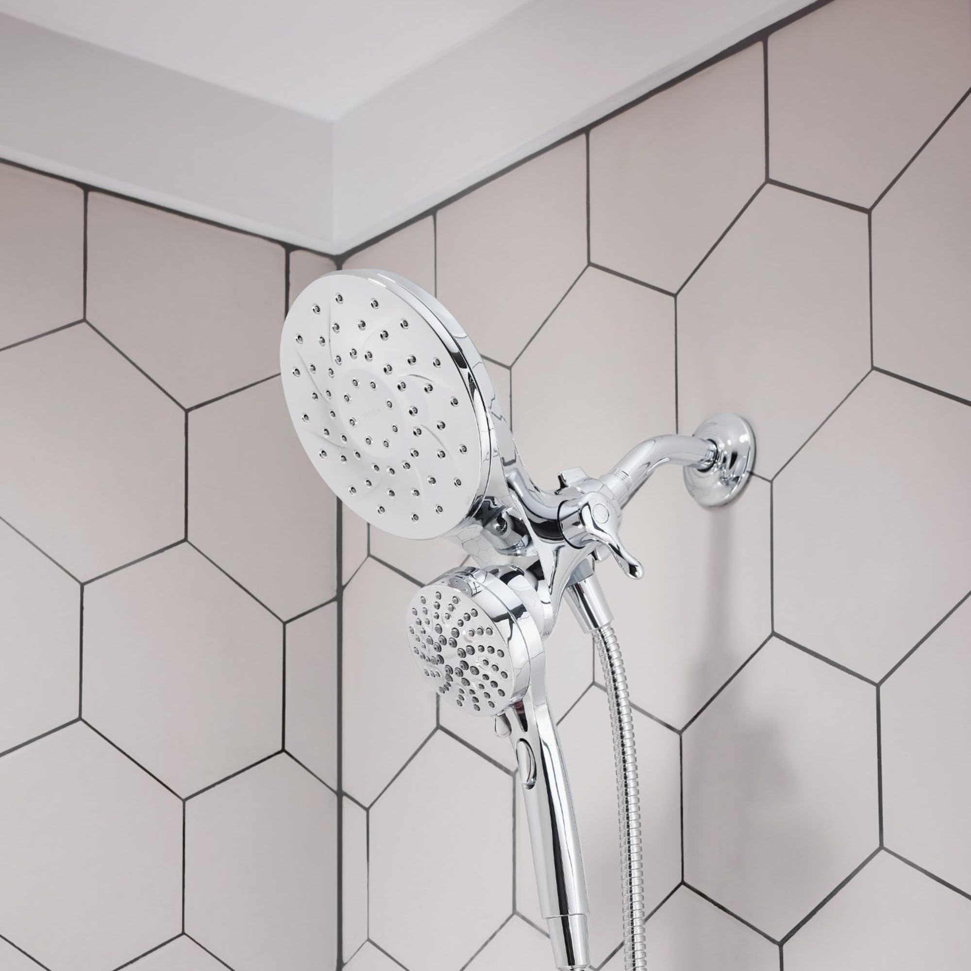 Moen 26009 Engage Magnetix 2.5 GPM Handheld/Rain Shower Head 2-in-1 Combo Featuring Magnetic Docking System, Pack of 1, Chrome 🍁 All In One Marketplace Canada