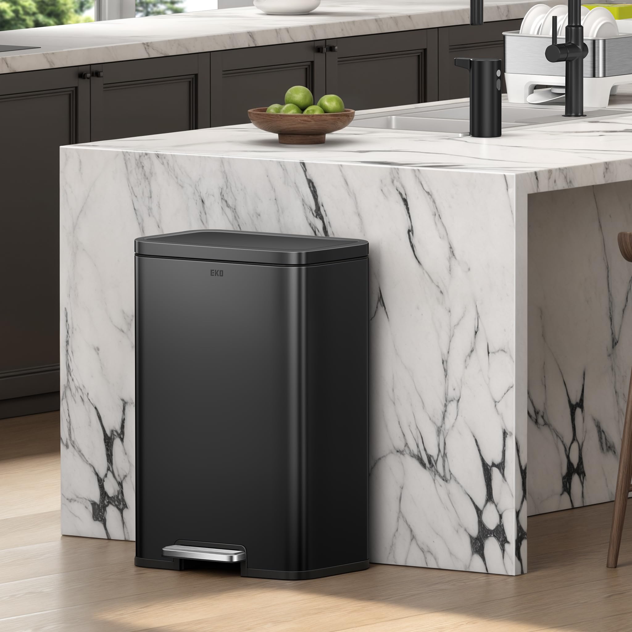 EKO Madison Matte Black 50 Liter/13.2 Gallon Step Trash Can with Inner Liner - Fingerprint Resistant Finish 🍁 All In One Marketplace Canada