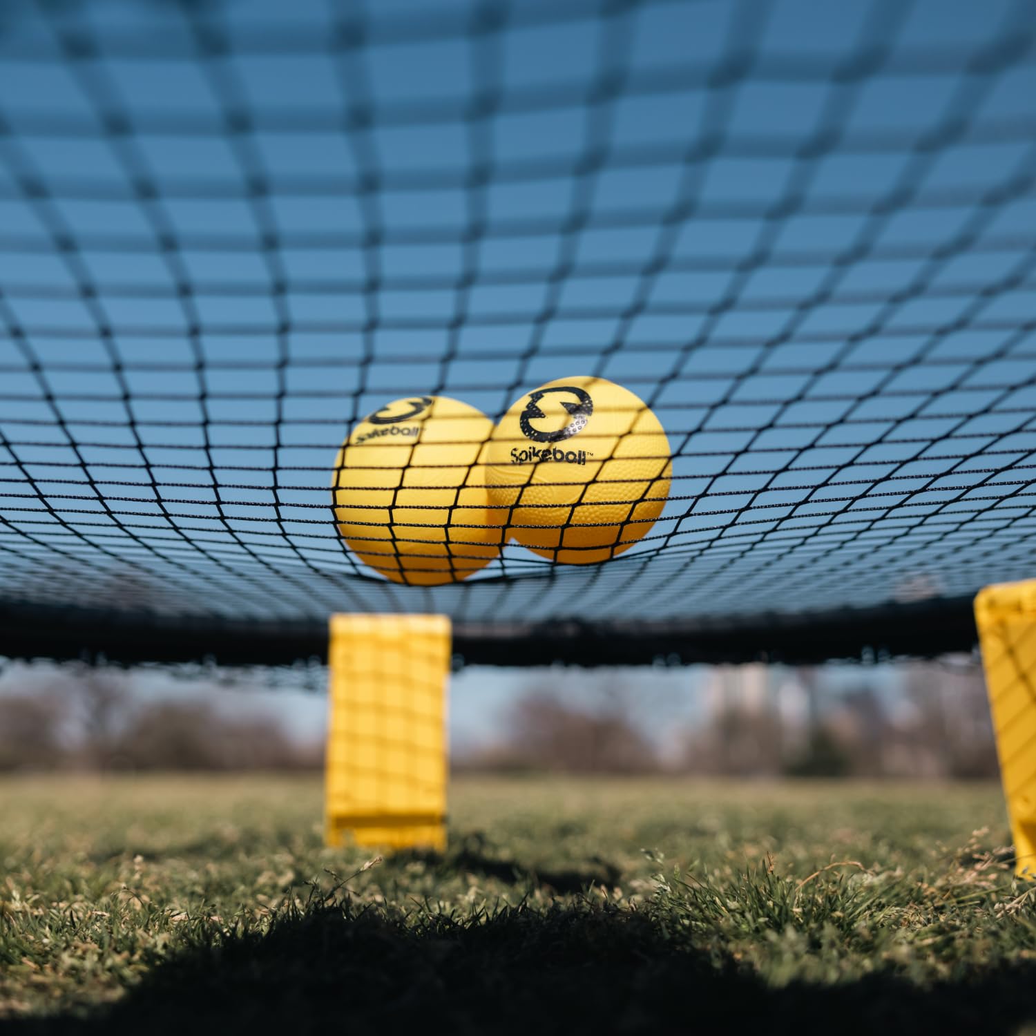 Spikeball Game Set (3 Ball Kit) - Outdoor Indoor Gift for Teens, Family - Yard, Lawn, Beach, Tailgate - Includes Playing Net, 3 Balls, Drawstring Bag, Rule Book 🍁 All In One Marketplace Canada