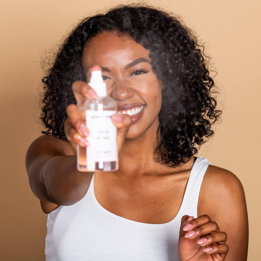 Grace and Stella Award Winning Rose Water Facial Spray (240ml) - Vegan - Rose Water Spray For Face - Rosewater Spray Toner Rose Hydrosol - Rose Spray Facial Mist - Rosewater Spray Toner Rose Hydrosol - Spray all Day 🍁 All In One Marketplace Canada