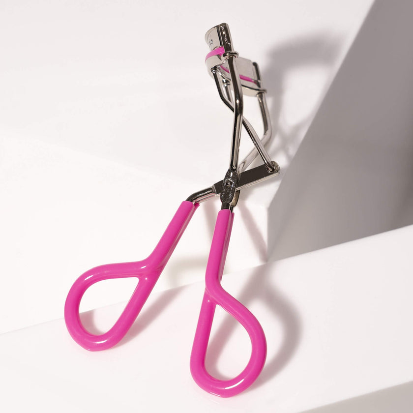TWEEZERMAN Neon Great Grip Eyelash Curler, Pink, 0.3 Ounce 🍁 All In One Marketplace Canada