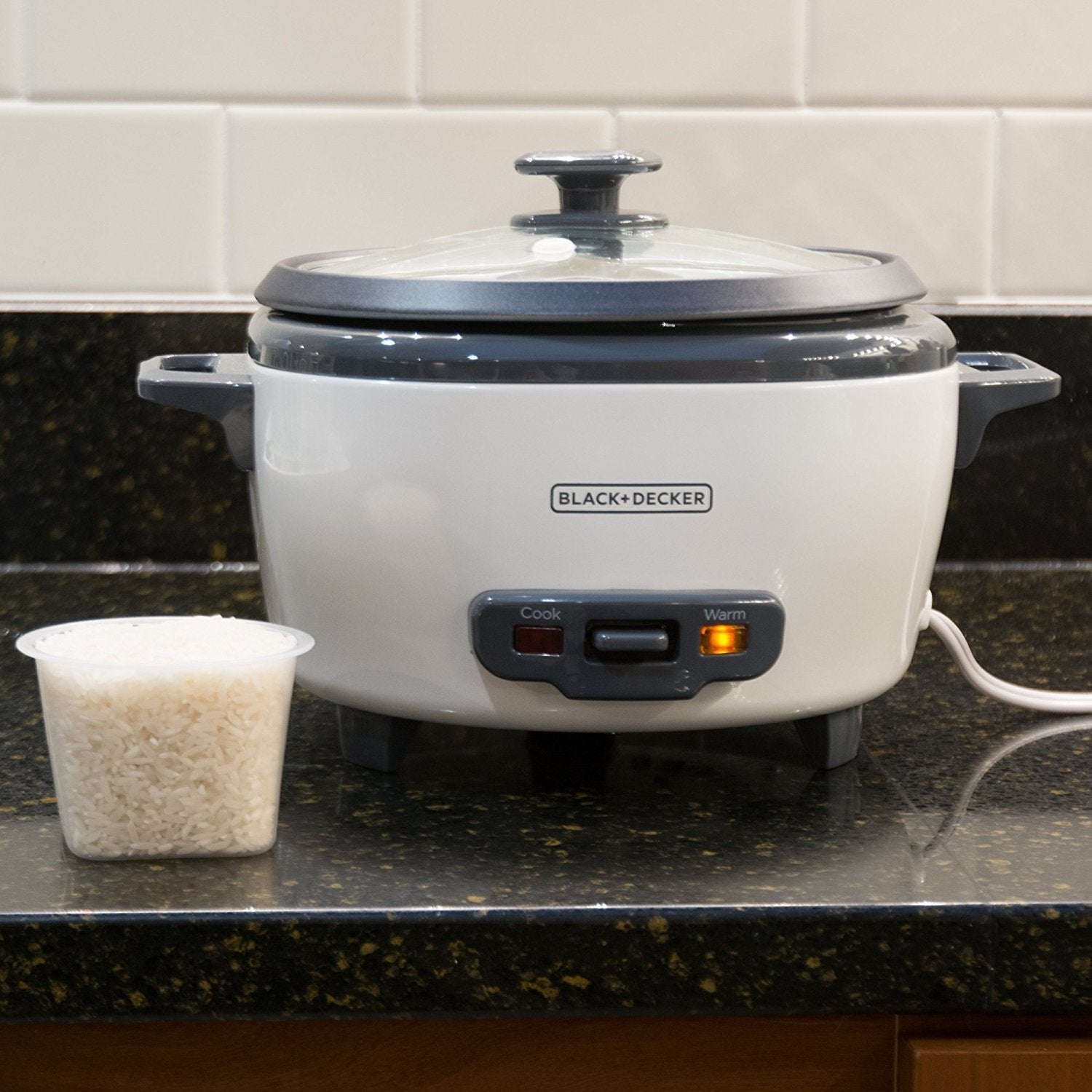 BLACK+DECKER 2-in-1 Rice Cooker & Food Steamer - 6-Cup Capacity, Automatic Keep Warm, Nonstick Bowl, Steaming Basket - Effortless Cooking 🍁 All In One Marketplace Canada