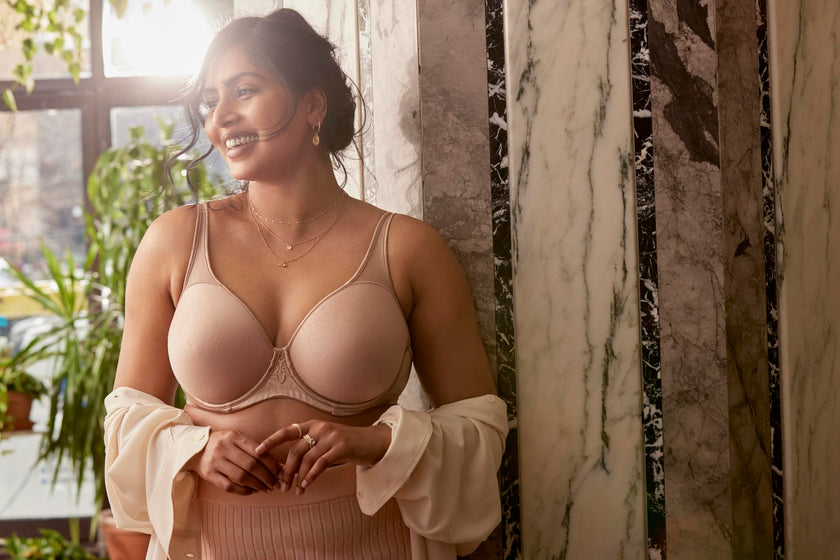 Wonderbra Plus Full Support Underwire Bra, Blush Cosmetic, 38d 🍁 All In One Marketplace Canada