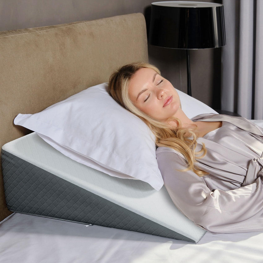 Kӧlbs Bed Wedge Pillow with Memory Foam Top Chic Jacquard Grey and White Cover (7.5