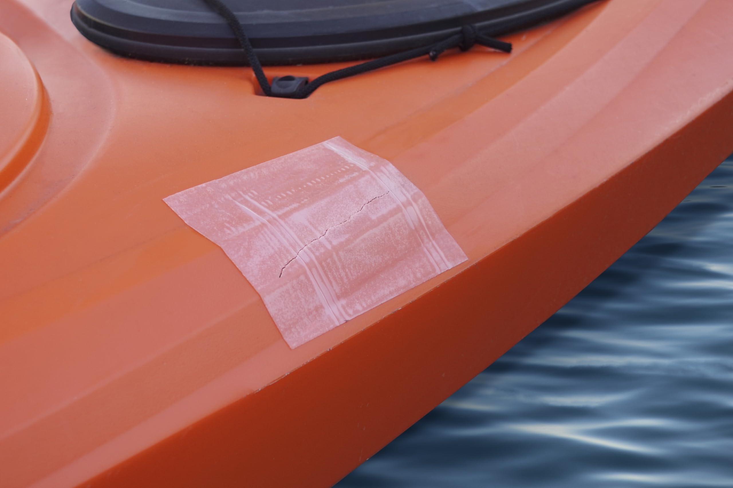 Gorilla Waterproof Patch & Seal Tape, Heavy-Duty, Instantly Seals, Works Underwater, Indoor/Outdoor, Flexible Permanent Bond, 4 in x 8 ft, Clear, 1 Pack 🍁 All In One Marketplace Canada
