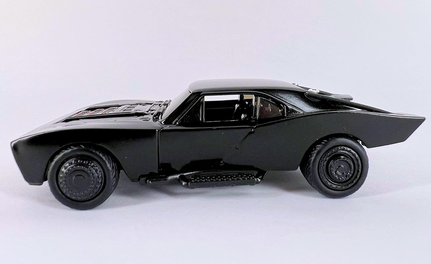 Hot Wheels Die-Cast 1/50 Batman - The Batman 2022 Movie Batmobile