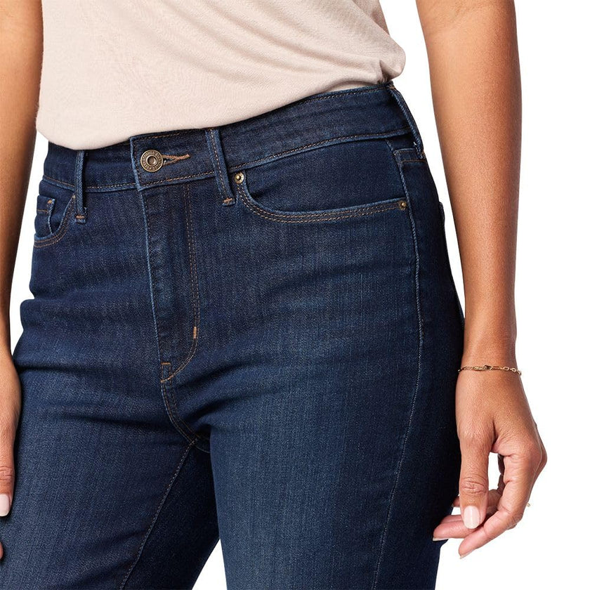 Levi Strauss Signature Gold Women's Mid-Rise Slim Fit Capris (Available in Plus Size), (New) Dark Orbit, 12 🍁 All In One Marketplace Canada