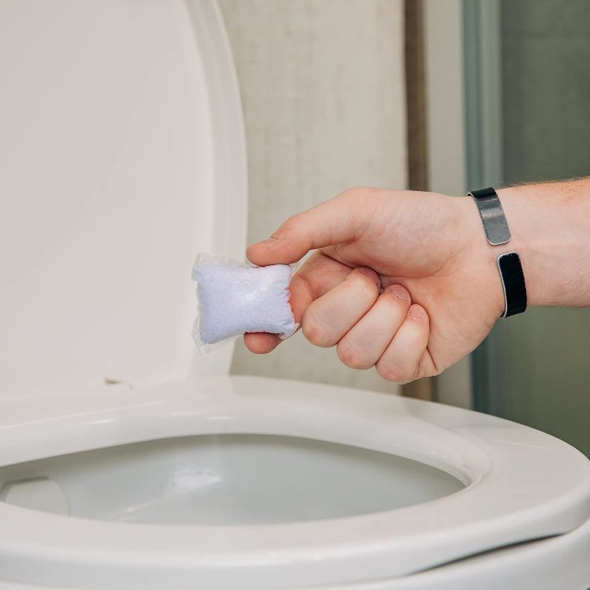 Camco TST Ultra-Concentrated Lavender Scent RV Toilet Treatment Drop-Ins, Formaldehyde Free, Breaks Down Waste And Tissue, Septic Tank Safe, Treats up to 15 - 40 Gallon Holding Tanks (15-Pack) 🍁 All In One Marketplace Canada