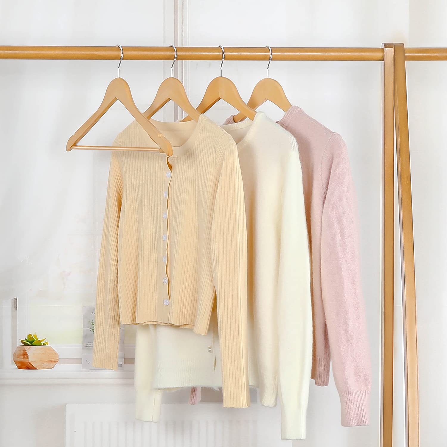 TOPIA HANGER Wooden Hangers (30 Pack), Natural Wooden Coat Hangers with Non Slip Pants Bar, 360°Swivel Hook and Shoulder Notches for Suit, Jacket, Pants, Smooth Finish Clothes Hangers - CT34N30 🍁 All In One Marketplace Canada