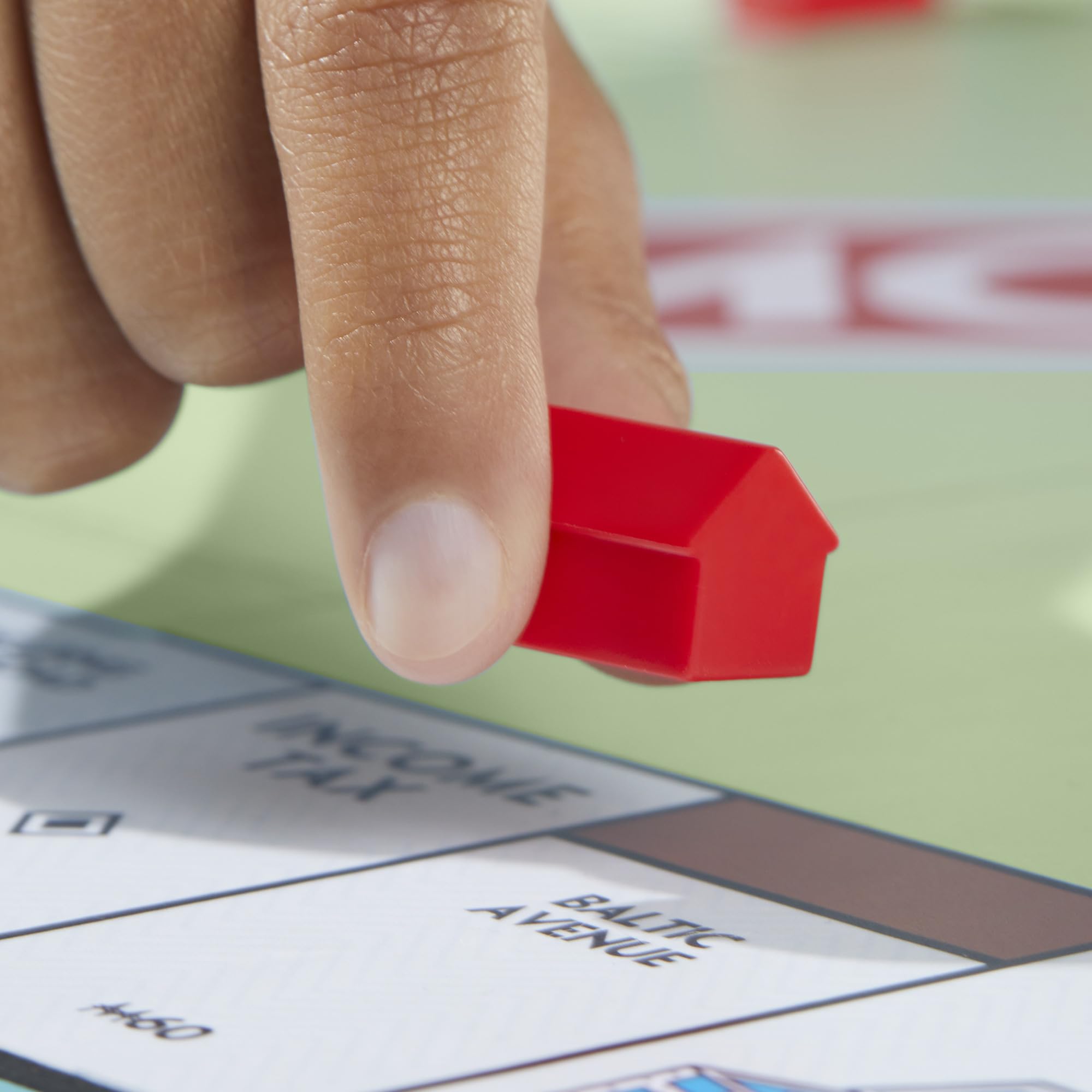 Monopoly Board Game | Classic Game with Storage Tray and Larger Tokens | Ages 8+ | 2 to 6 Players | Family Games for Kids and Adults | Kids Gifts (English & French) 🍁 All In One Marketplace Canada