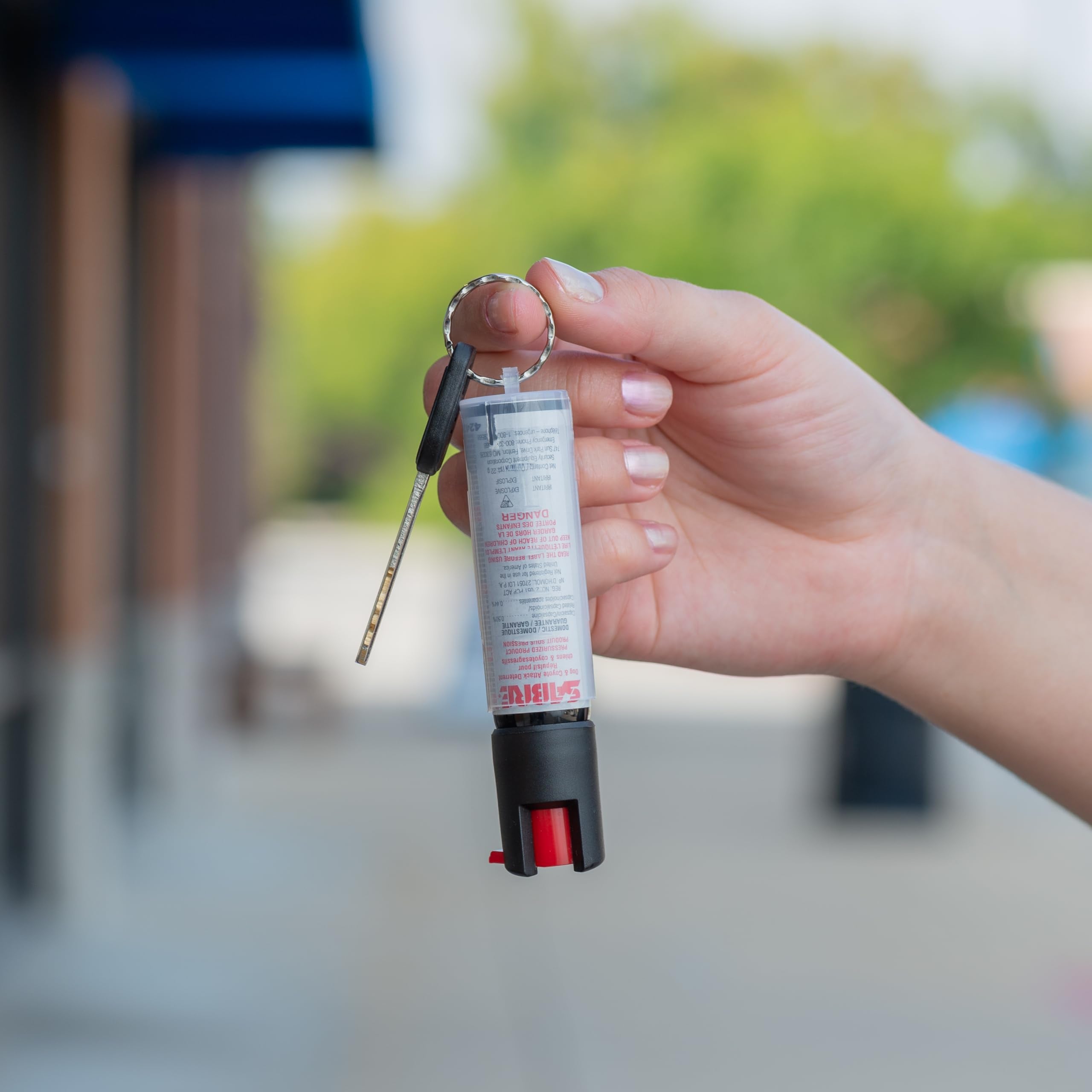Sabre Protector 22-Gram Dog Spray with Key Ring, 14 Second Total Spray Time, 3.5-Meter Range, Humane Dog Attack Deterrent, Maximum Strength Allowed by Health Canada 🍁 All In One Marketplace Canada