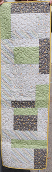 Store Sample- Table Runner - Bees