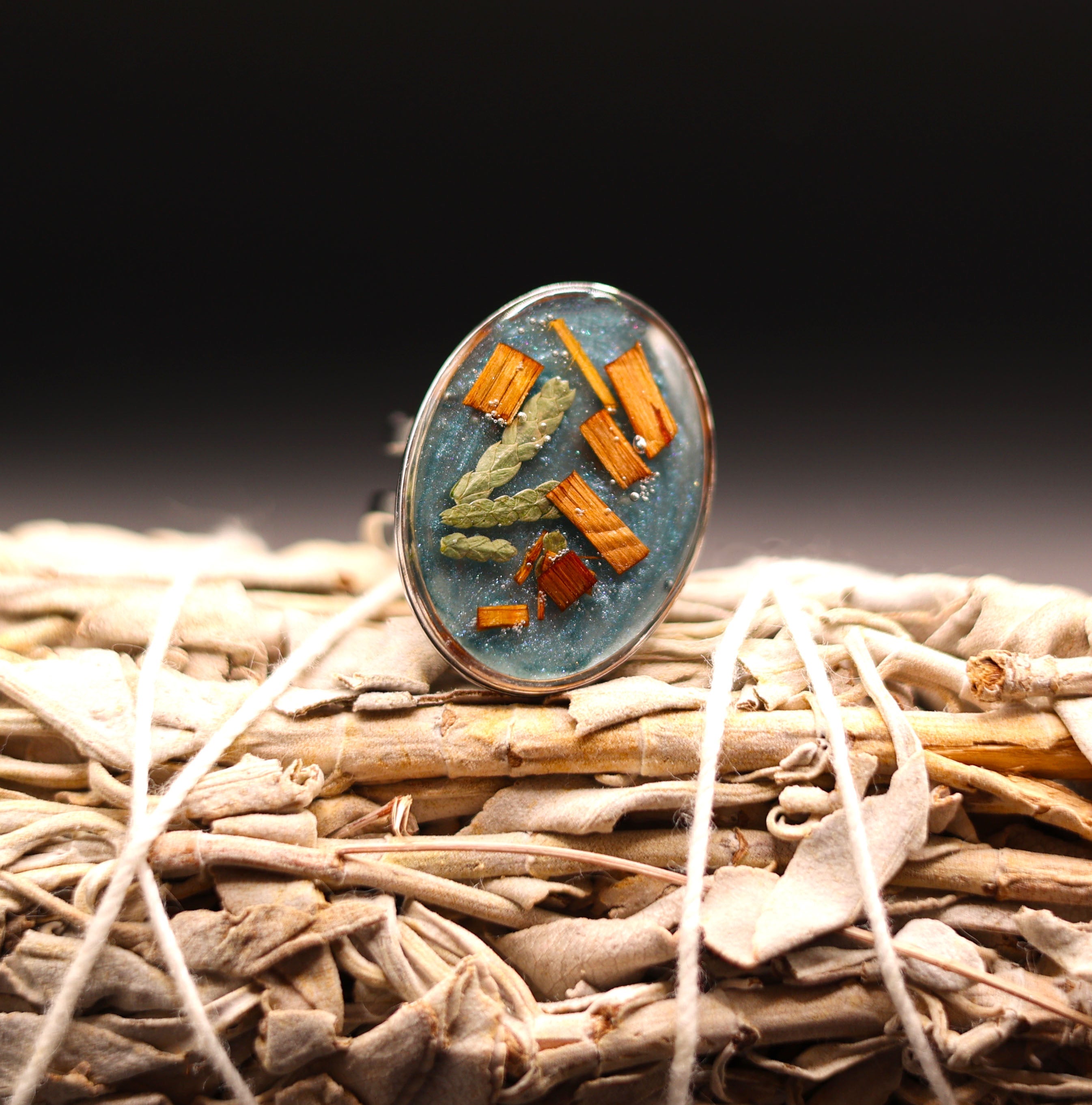 Finger -sléx̱tses ring
