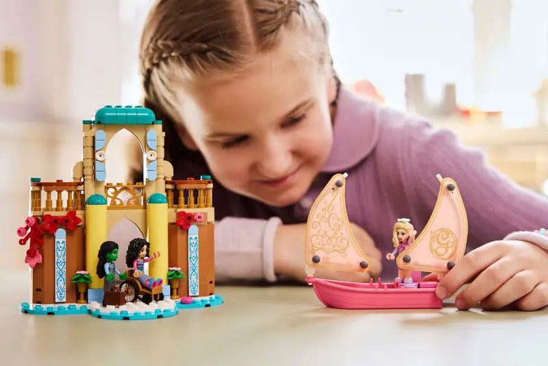 LEGO - 75681 Glinda - Elphaba & Nessarose at Shiz University