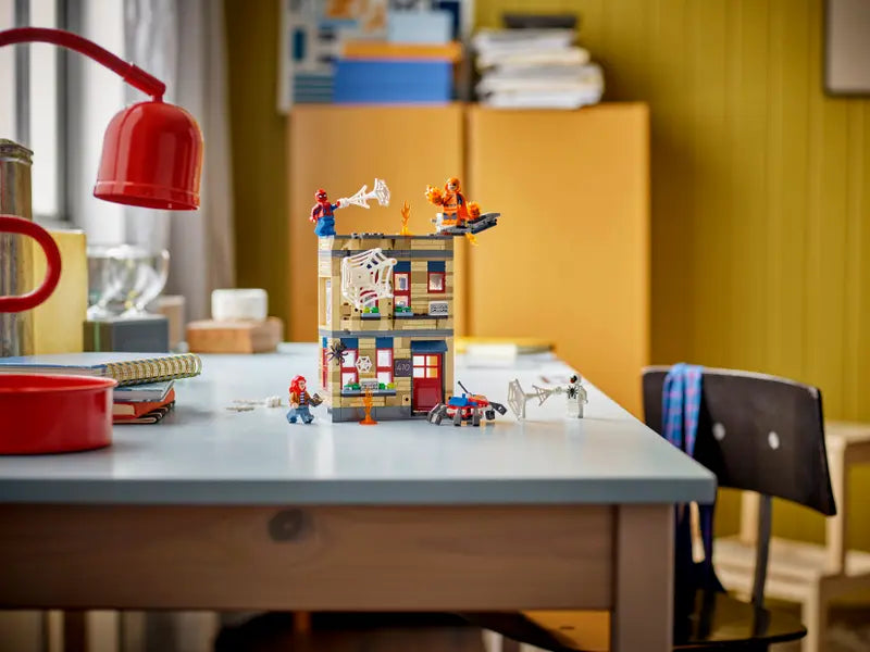 LEGO - 76317 - MARVEL - Peter Parker's Apartment - 394pcs