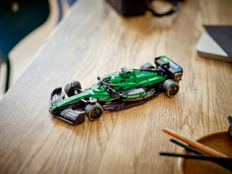 LEGO - 77245 - SPEED CHAMPIONS - Voiture de course Aston Martin Aramco F1 AMR24 - 269 pièces