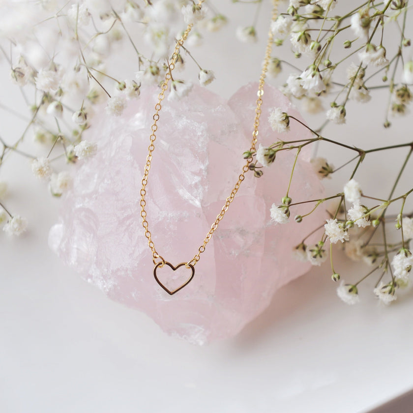 Open heart Choker