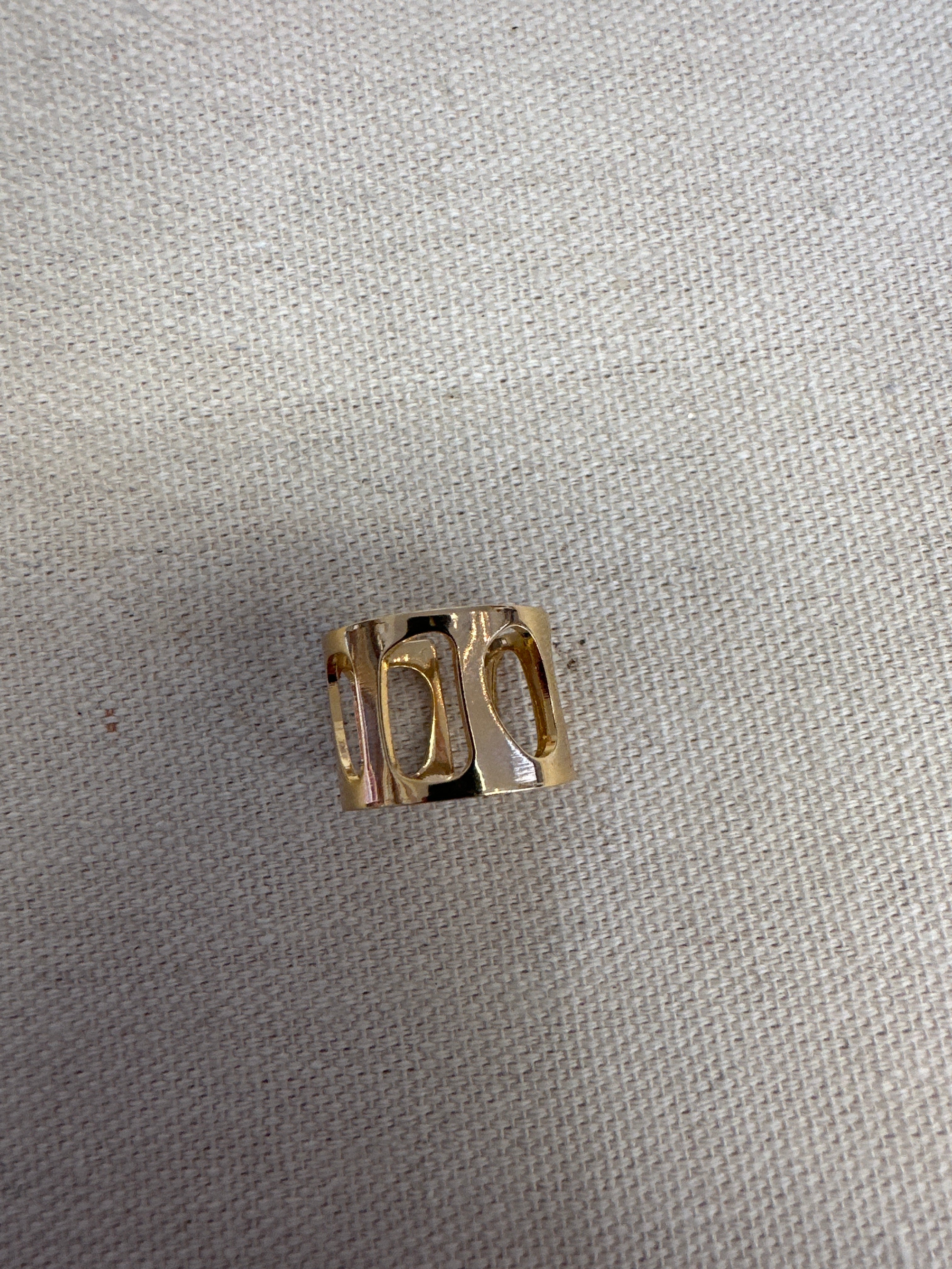 Standout Boutique 18k Gold Bond Thick Cut Out Ring
