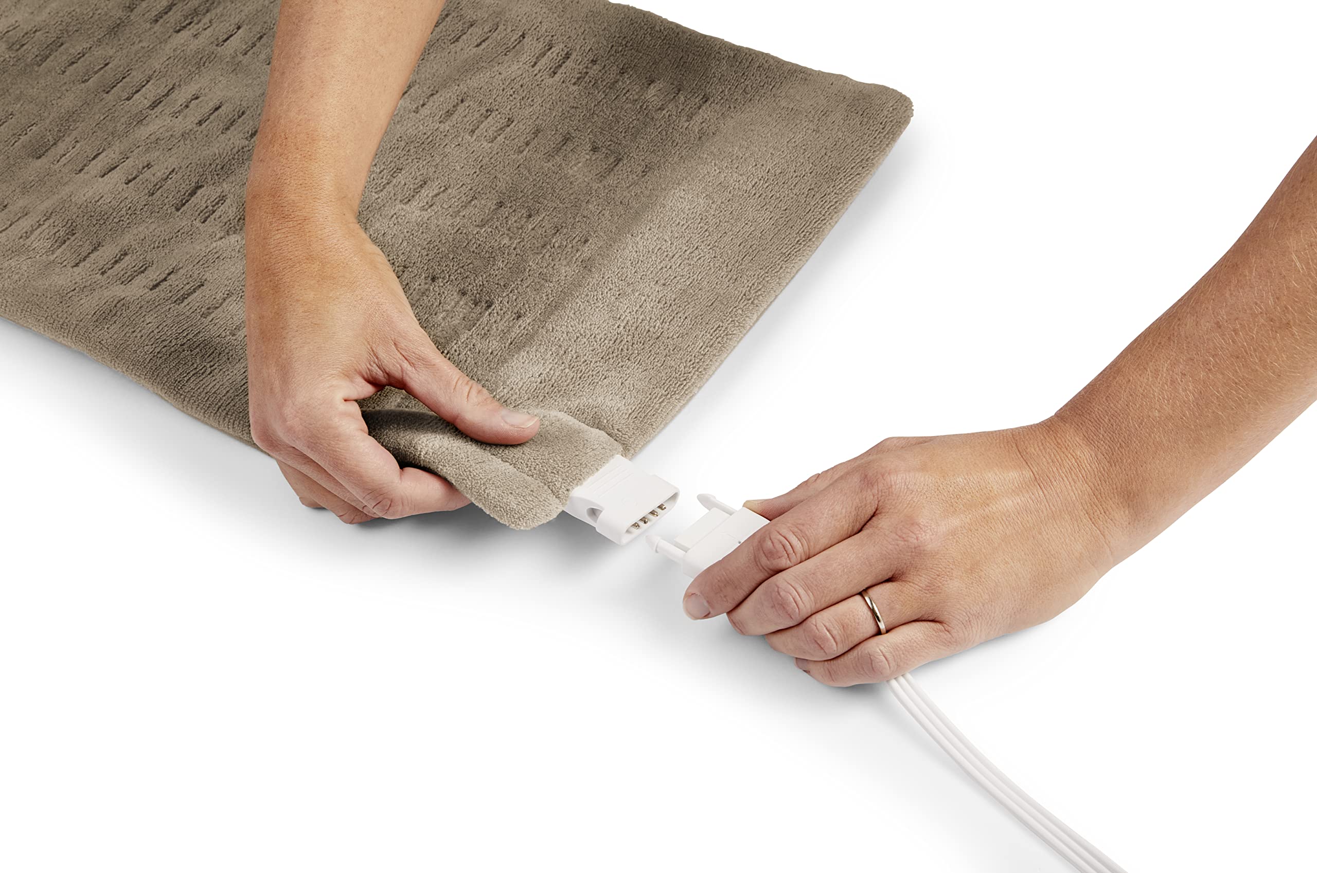 Sunbeam Premium Standard Size Heating Pad with Compact Storage - Moist Electric Heating Pad for Targeted Pain Relief of Back, Neck and Shoulders, 4 Heat Settings, 2 Hour Auto-Off, 12 x 15 inch, Beige 🍁 All In One Marketplace Canada