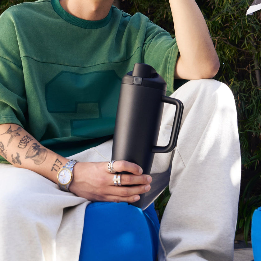 Owala FreeSip Tumbler Insulated Stainless Steel Water Bottle with Built-in Straw and Side Handle, for Travel, Work, School, and Sports, 40oz, BPA Free, Leak Proof, Summer Sweetness 🍁 All In One Marketplace Canada