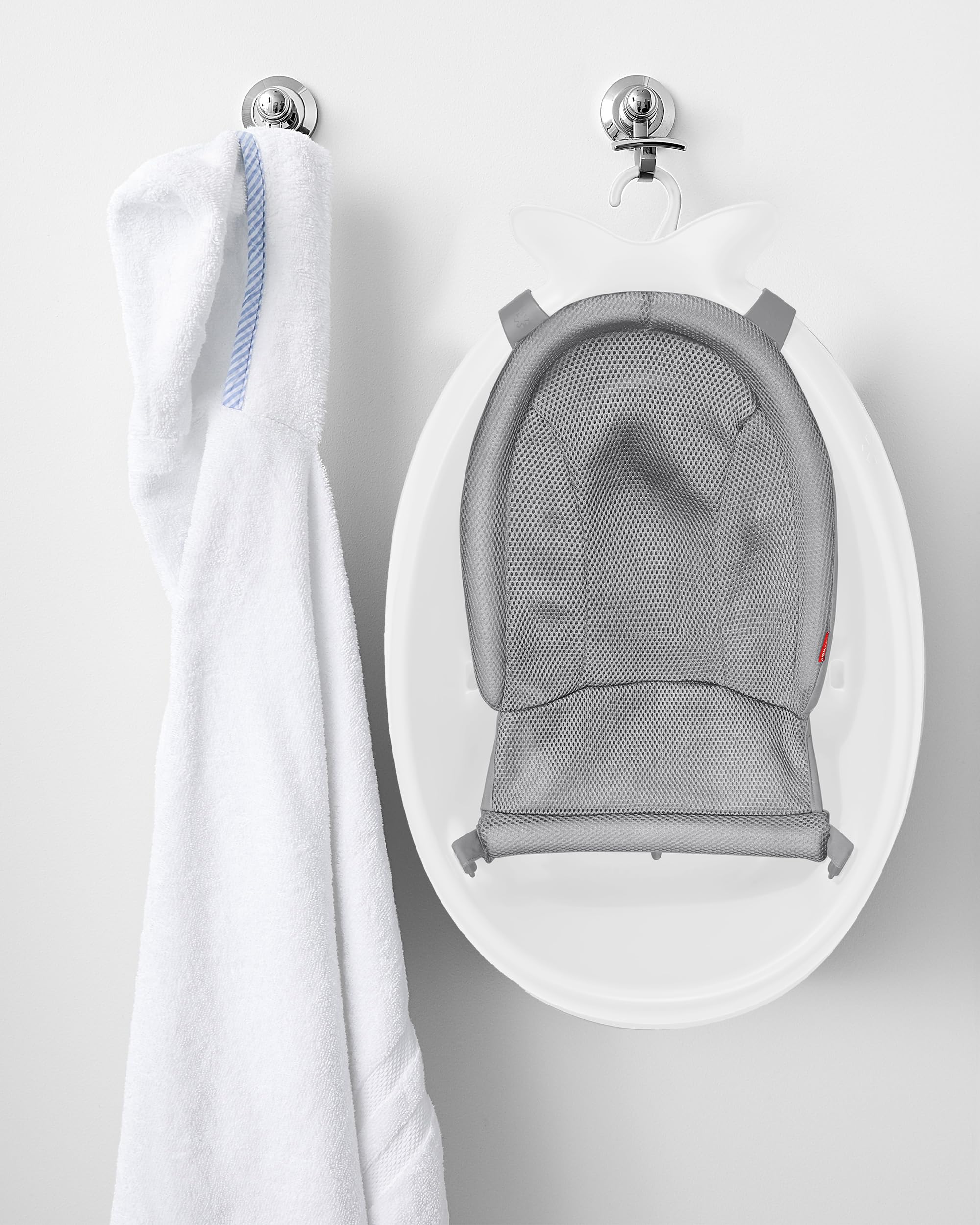 Skip Hop Infant Bath Tub 3-Stage Grow With Baby Smart Sling MOBY Bathtub White Age 0+ 🍁 All In One Marketplace Canada