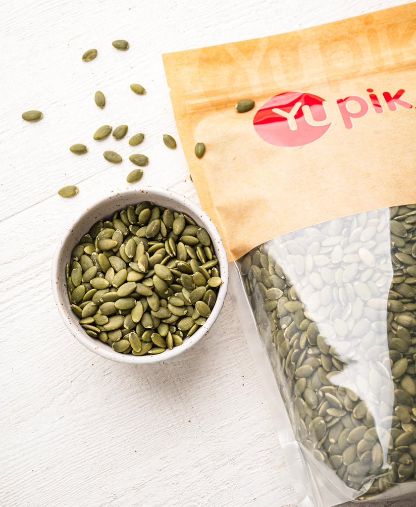 Yupik Organic Raw Pumpkin Seeds, No Shell, 1 kg, Gluten-Free, Non-GMO, Kosher, Vegan, Shelled Pepitas, Salt-Free, Plant-Based Protein, Source of Fiber, Healthy Snacks, Ideal for Baking & Topping 🍁 All In One Marketplace Canada
