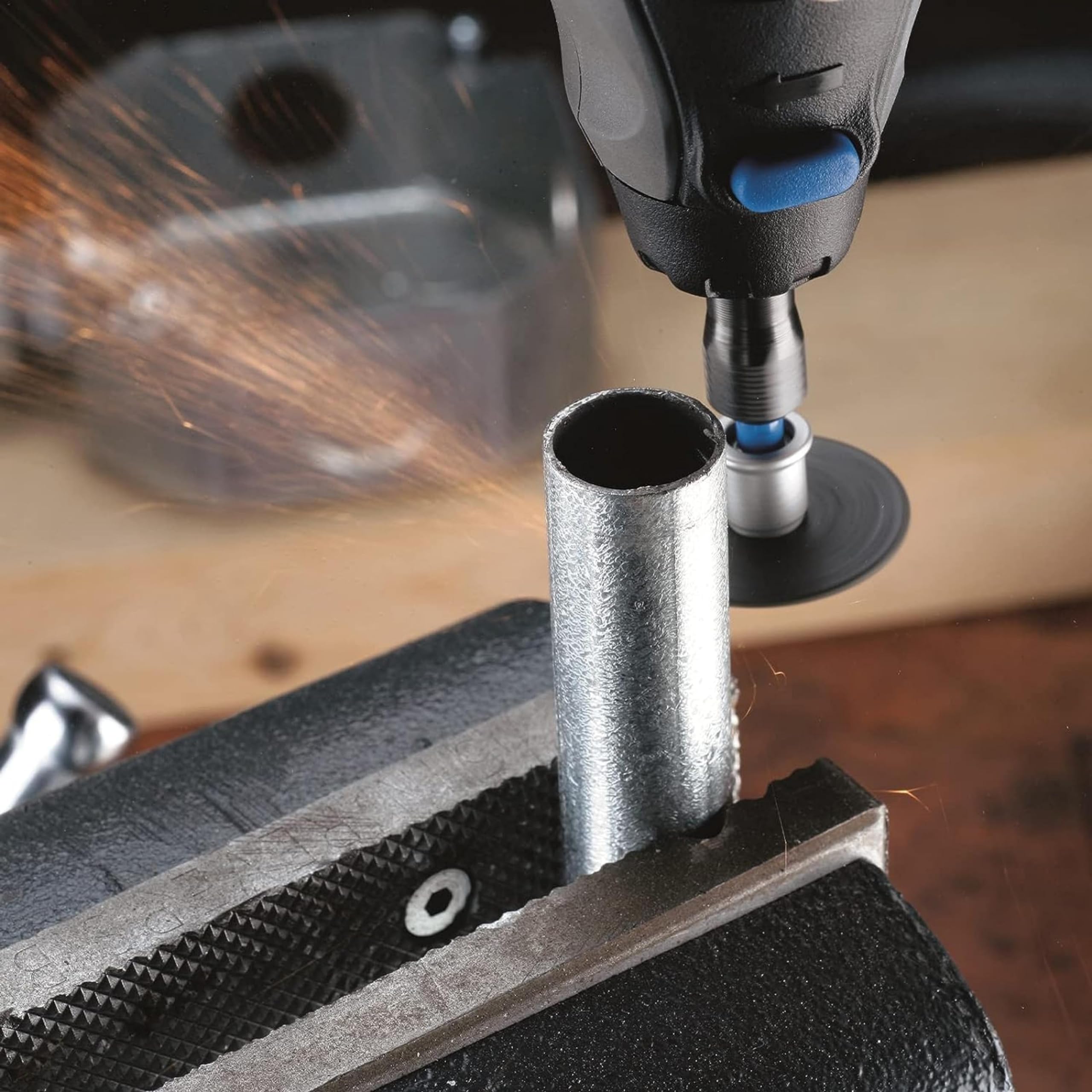 Dremel EZ456B 1 1/2-Inch EZ Lock Rotary Tool Cut-Off Wheels- Rotary Tool Cutting Accessories, Perfect for Slicing Sheet Metal and Copper Pipe, 12 Pieces 🍁 All In One Marketplace Canada