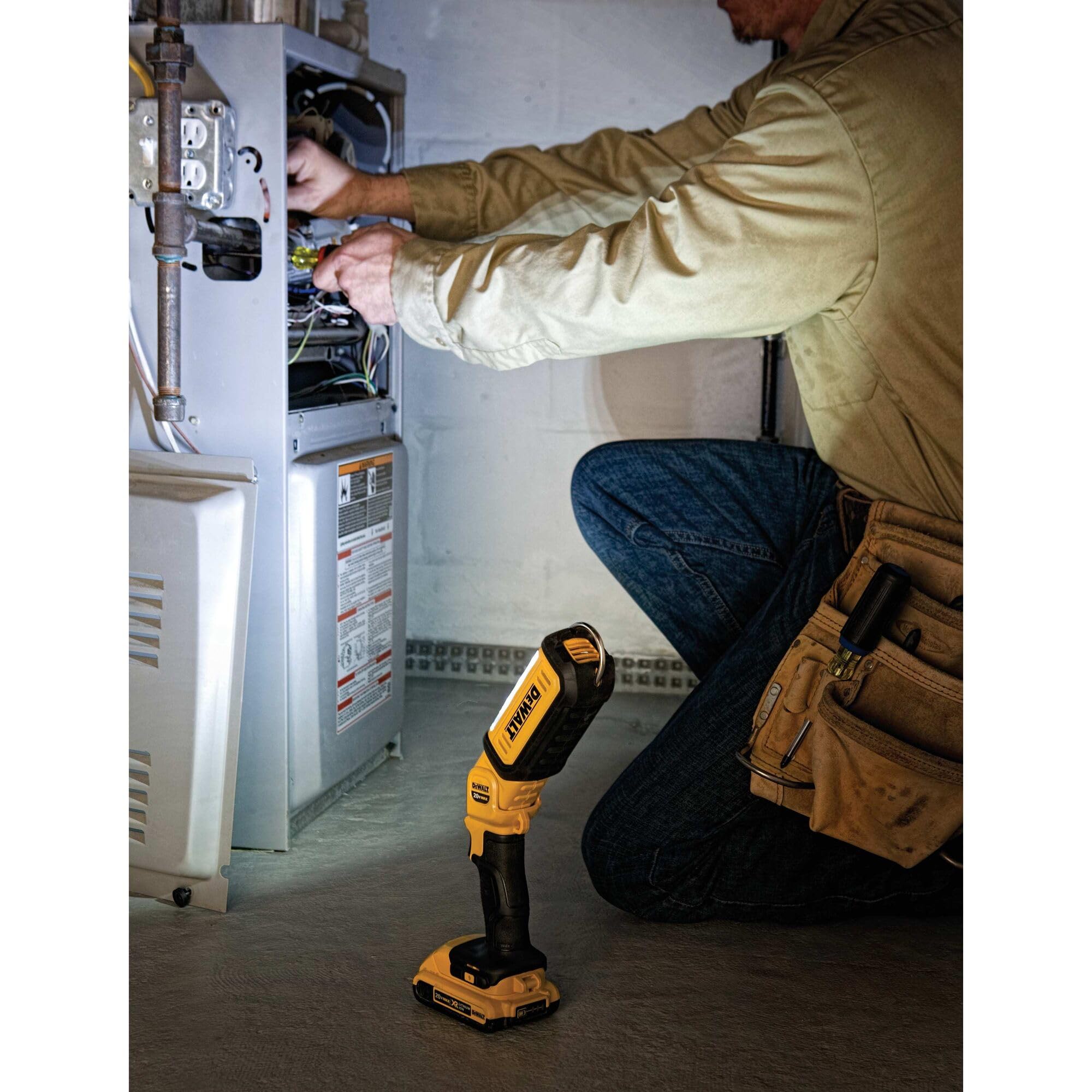 DEWALT 20V MAX LED Work Light, Rechargeable Flashlight, Pivoting Head, Hand Held, Tool Only (DCL050) 🍁 All In One Marketplace Canada