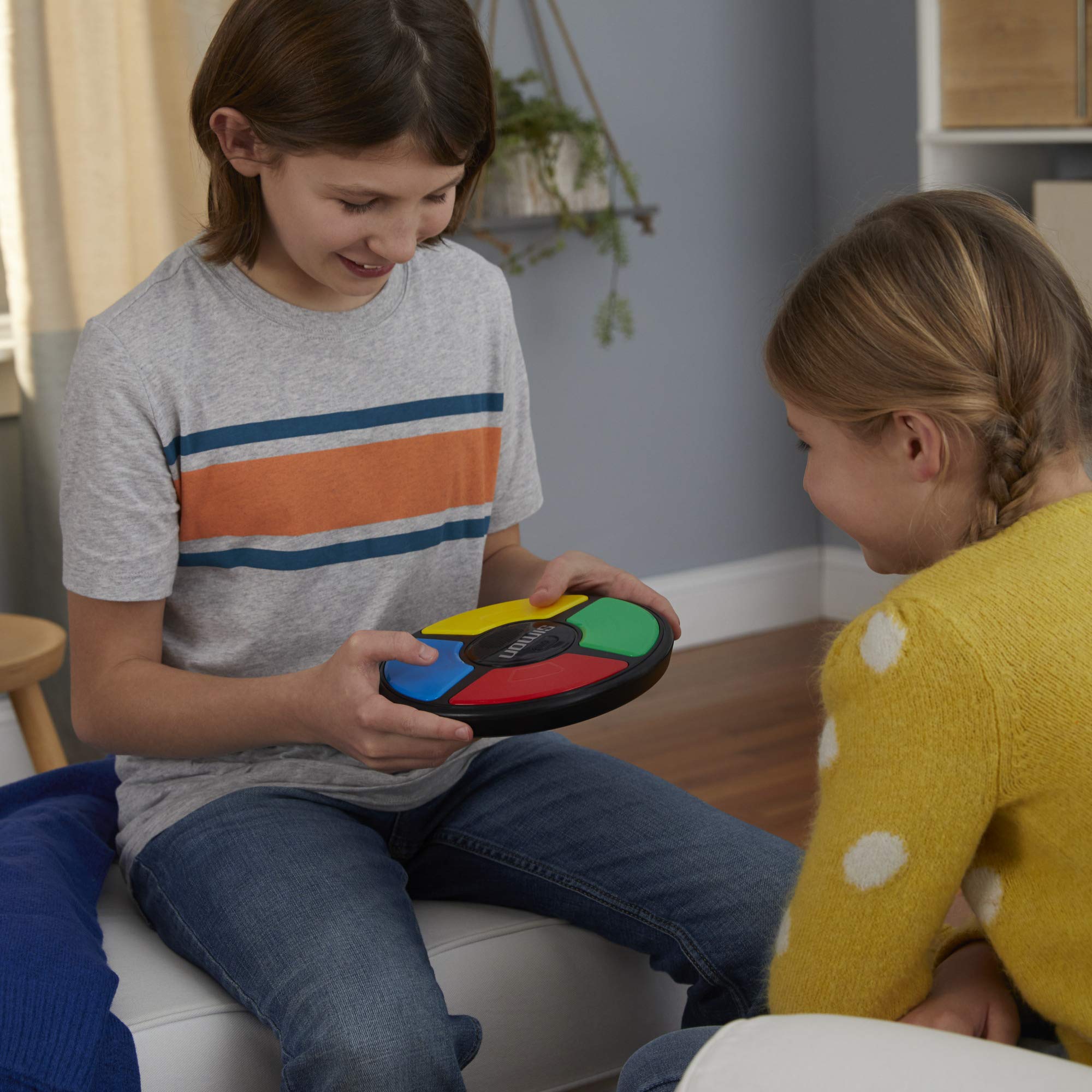 Hasbro Simon Game; Electronic Memory Game for Kids Ages 8 and Up; Handheld Game with Lights and Sounds; Classic Simon Gameplay (E93835L0) 🍁 All In One Marketplace Canada