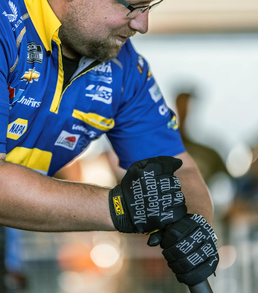 Mechanix Wear: The Original Work Glove with Secure Fit, Synthetic Leather Performance Gloves for Multi-purpose Use, Durable, Touchscreen Capable Safety Gloves for Men (Black, Large) 🍁 All In One Marketplace Canada