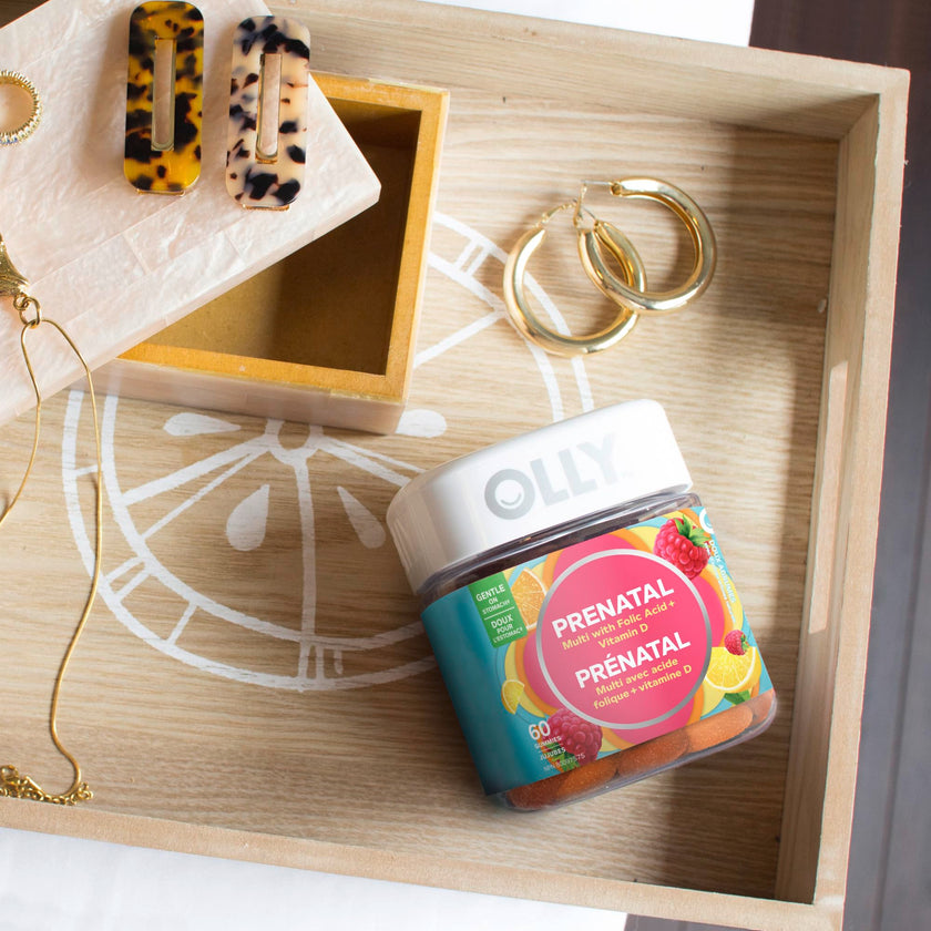 OLLY Prenatal Gummy Supplement Sweet Citrus Multivitamin to help support Mommy & Baby, with no artificial flavours and colours, 30 day supply (60 gummies) 🍁 All In One Marketplace Canada