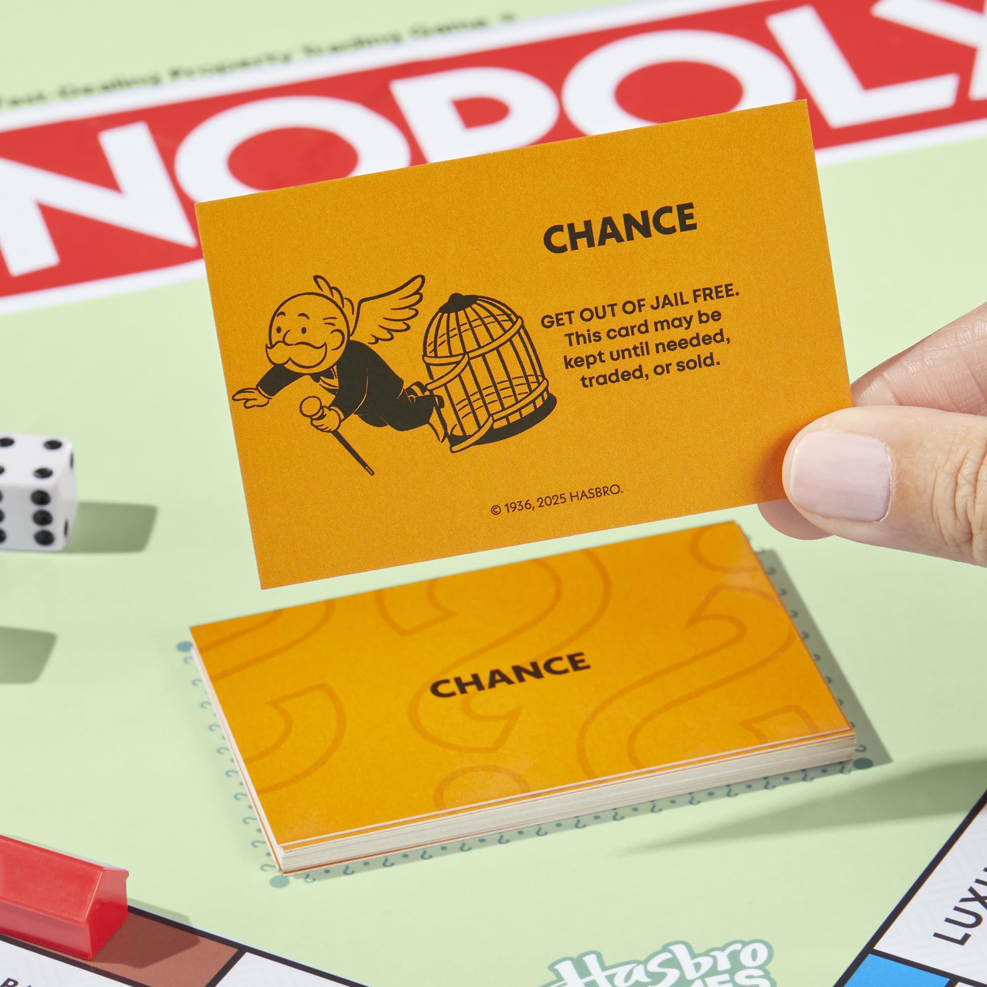 Monopoly Board Game | Classic Game with Storage Tray and Larger Tokens | Ages 8+ | 2 to 6 Players | Family Games for Kids and Adults | Kids Gifts (English & French) 🍁 All In One Marketplace Canada