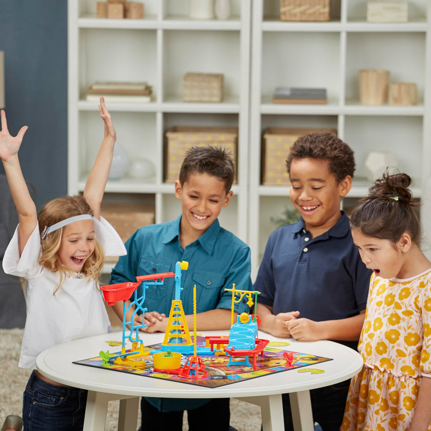Mouse Trap Board Game for Kids Ages 6 and Up, Classic Kids Game for 2-4 Players, with Easier Set-Up Than Previous Versions 🍁 All In One Marketplace Canada