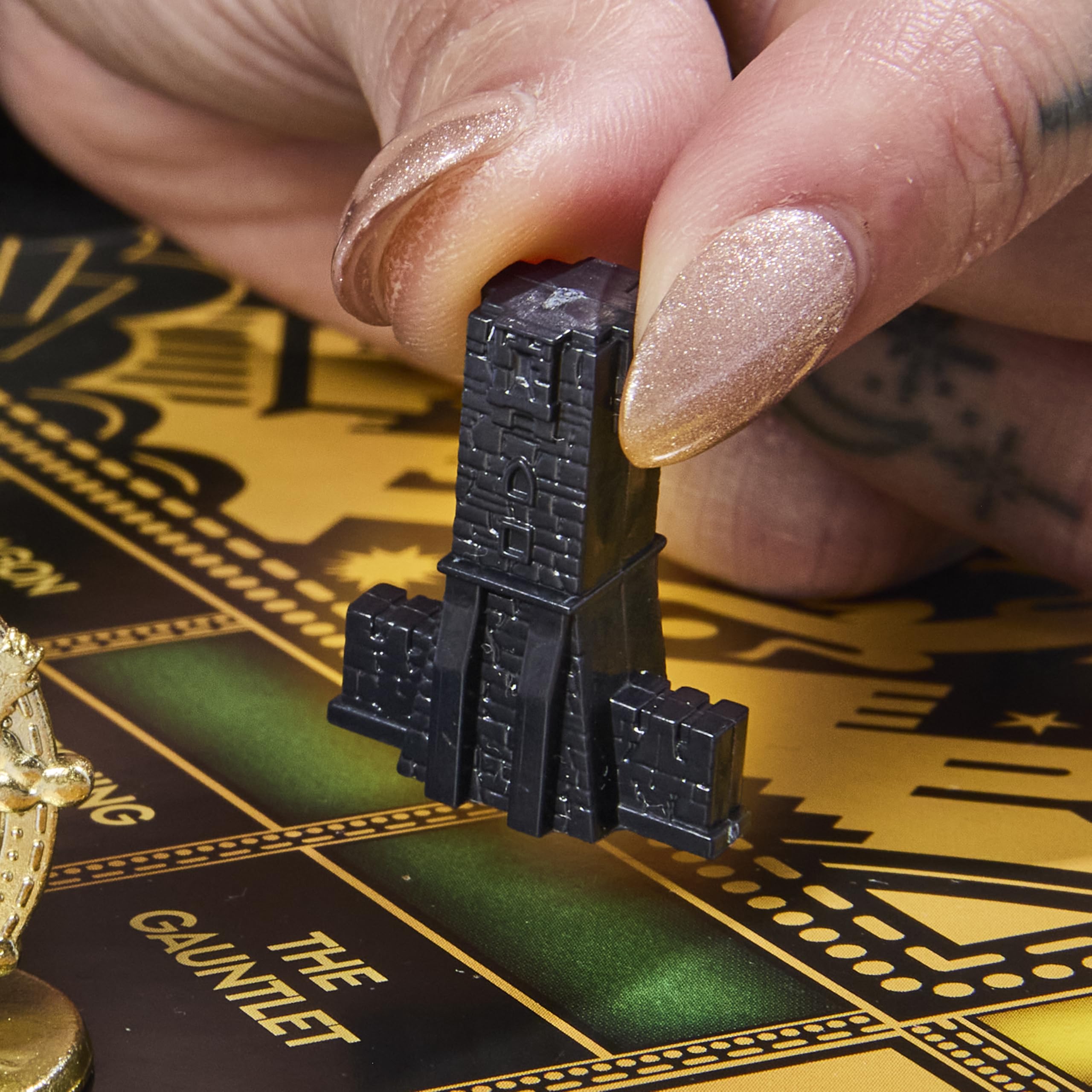 Monopoly Fourth Wing Edition Board Game for Adults | Officially Licensed Game Inspired by the Empyrean Series, Book 1 | 2-6 Players | Ages 17+ 🍁 All In One Marketplace Canada