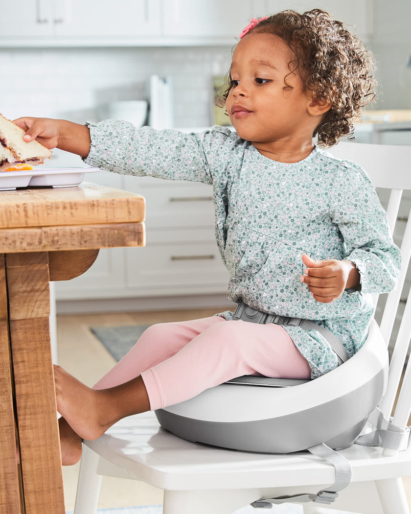 Skip Hop Booster Seat for Dining Table, Sleek Seat Booster, Grey/White 🍁 All In One Marketplace Canada